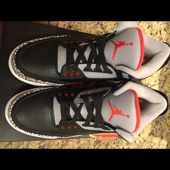 Jordan 3 Black Cement - Picture 2 of 4